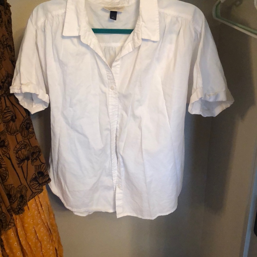 White button up, short sleeve